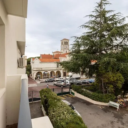 -calme -parking Apartment *
